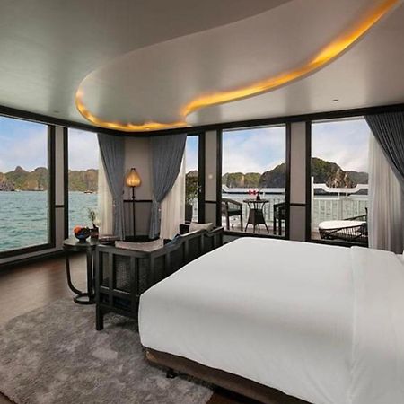 Lotus Boutique Cruise Hotel Ha Long Exterior photo