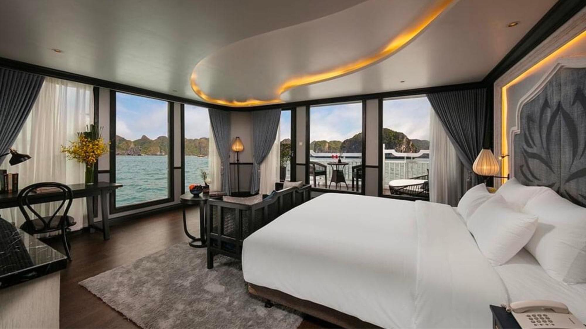 Lotus Boutique Cruise Hotel Ha Long Exterior photo