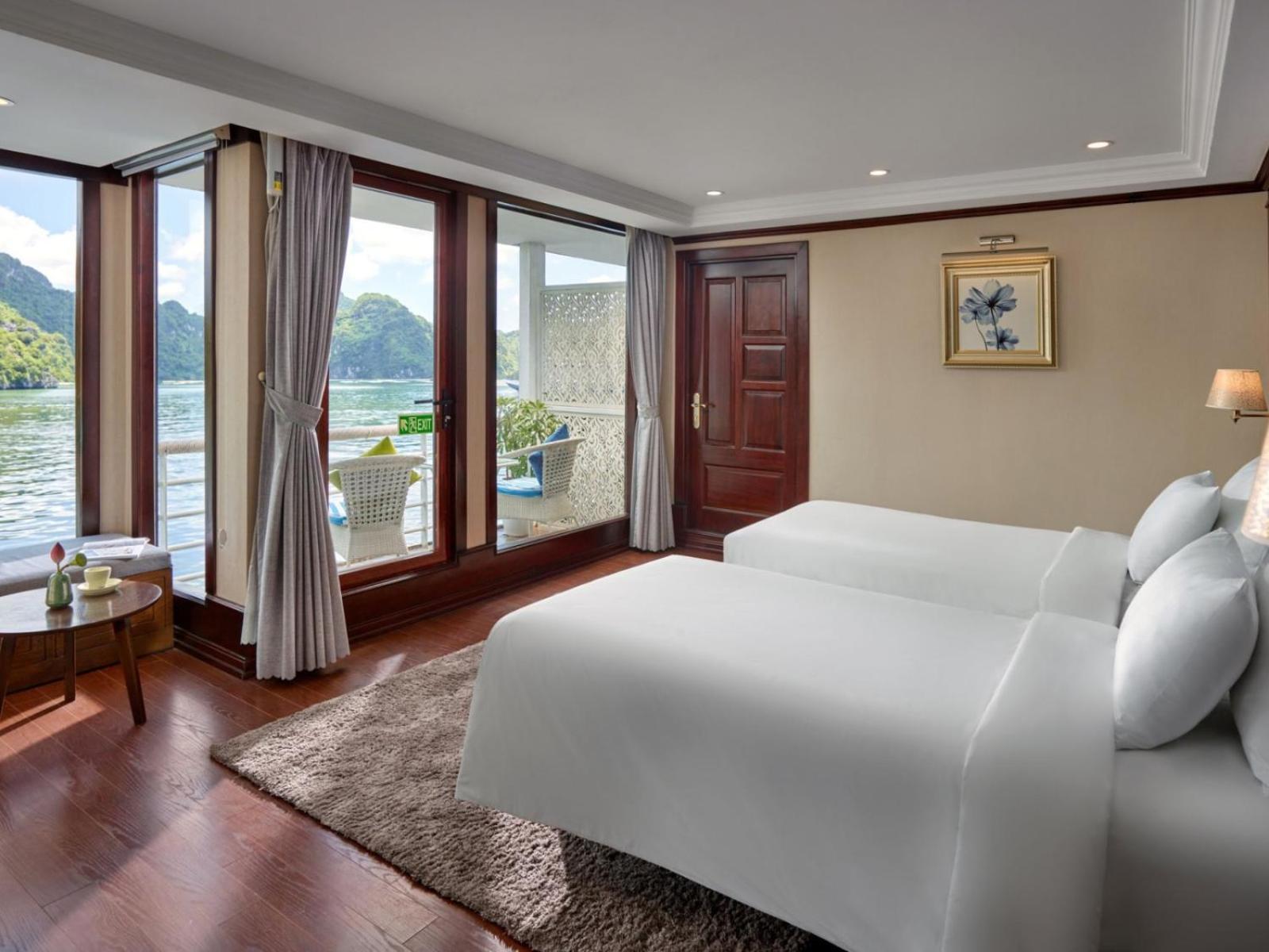 Lotus Boutique Cruise Hotel Ha Long Exterior photo